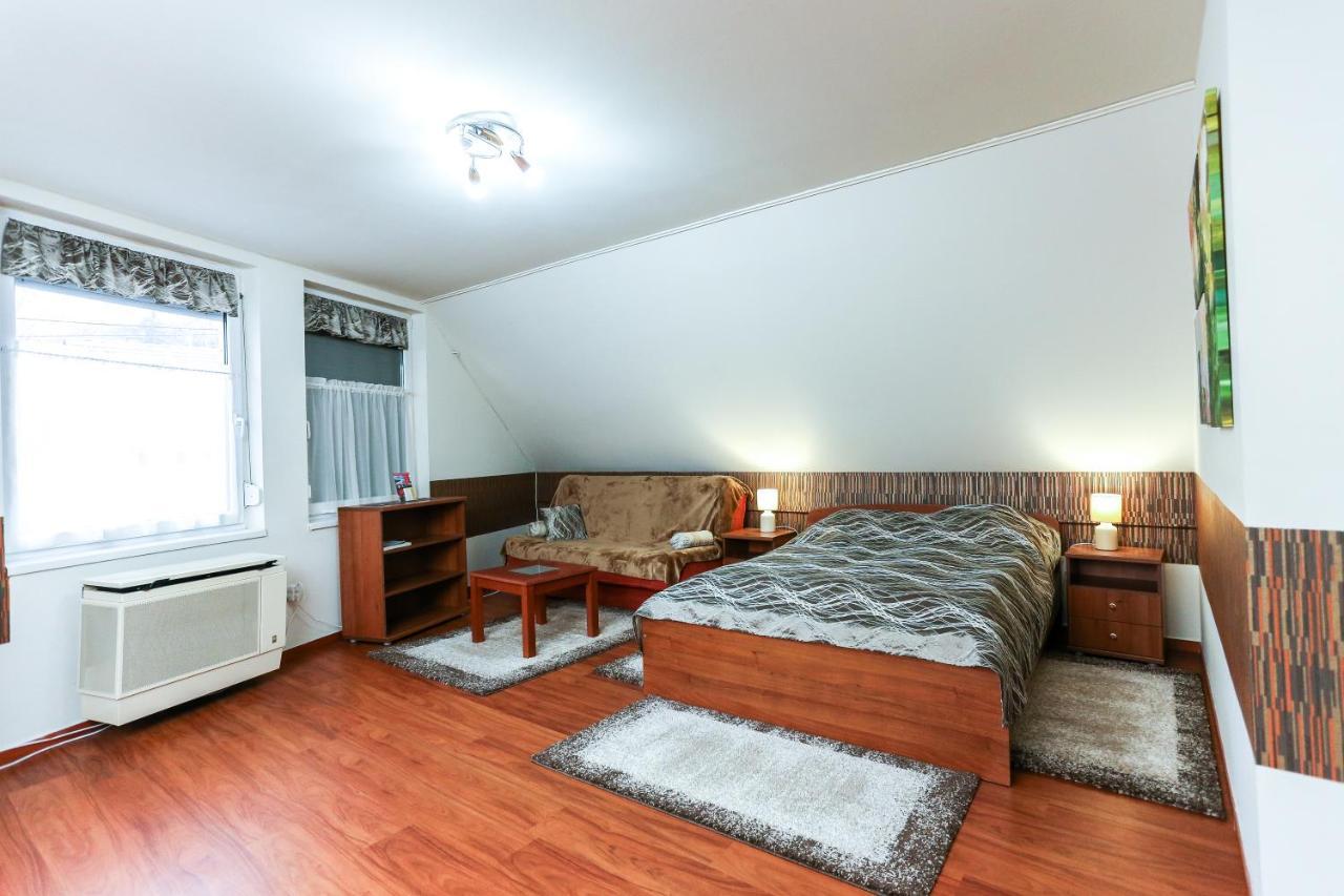 Gardi Apartman Szekszárd Eksteriør billede