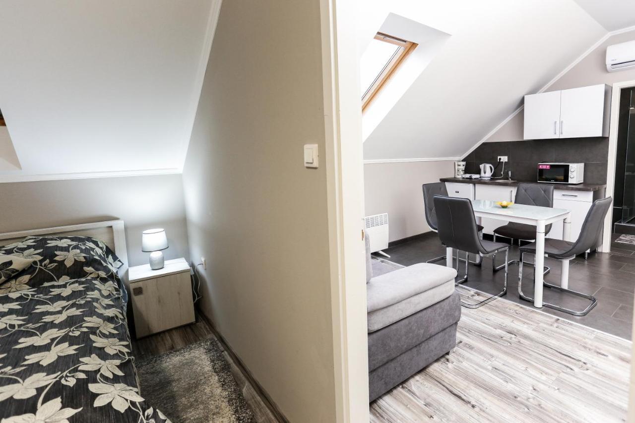 Gardi Apartman Szekszárd Eksteriør billede