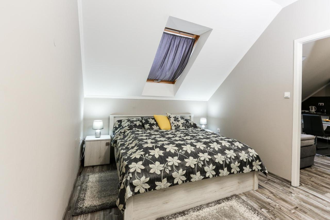 Gardi Apartman Szekszárd Eksteriør billede