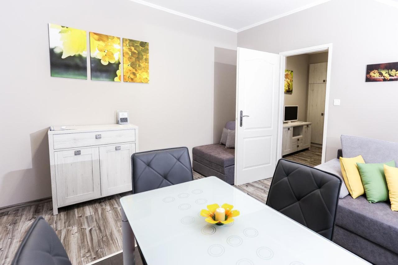 Gardi Apartman Szekszárd Eksteriør billede